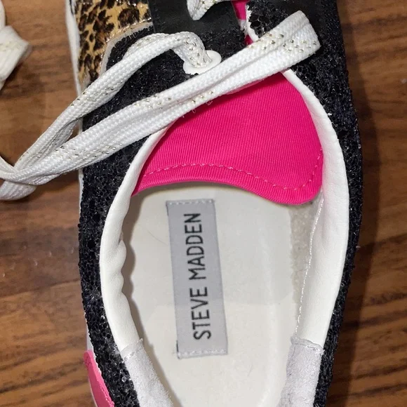 Steve Madden sneakers - Picture 7 of 7
